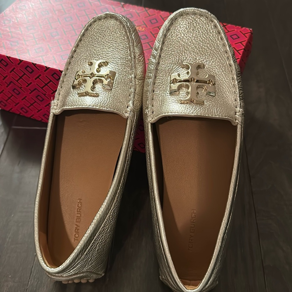 Worn Twice Tory Burch Everly Driver Size 7 Box Included